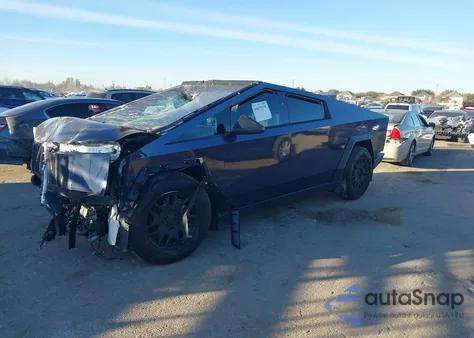 2024 Tesla Cybertruck Cyberbeast z USA, uszkodzony, nr VIN 7G2CEHEE5RA019699